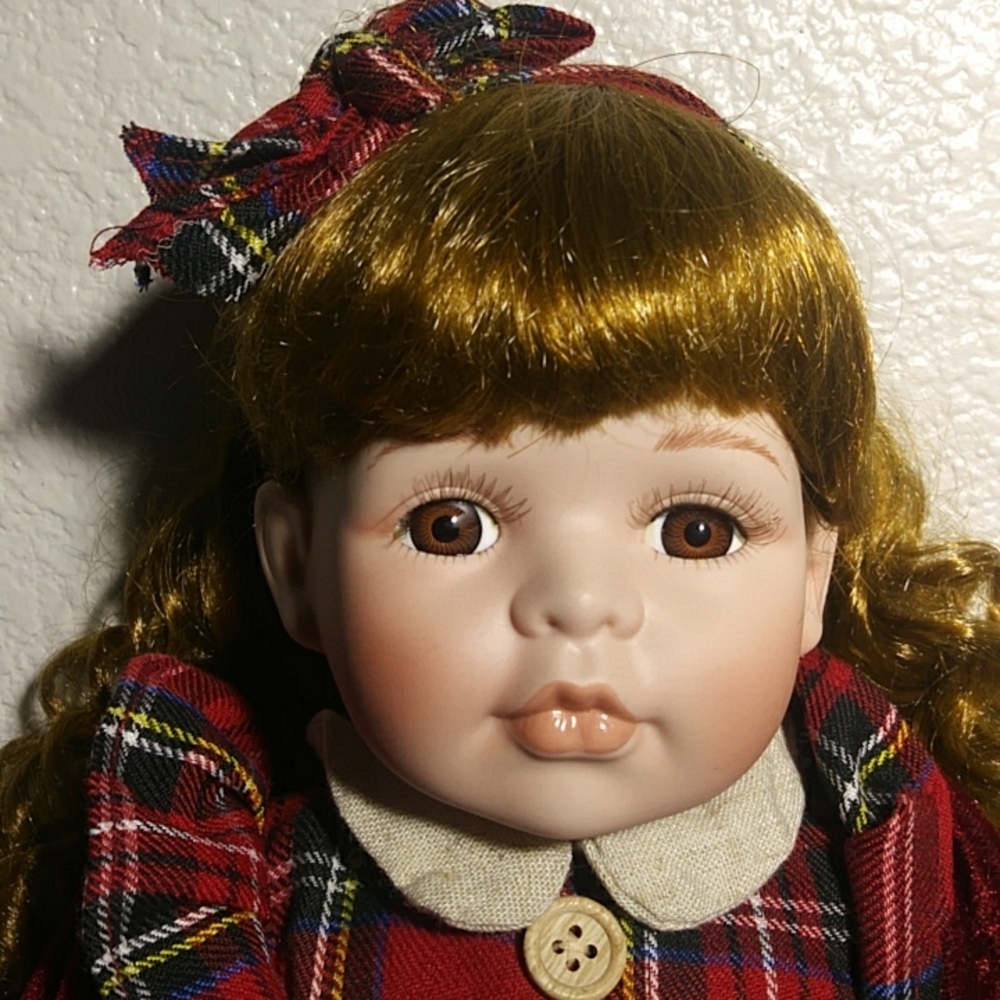Topp Collection Porcelain Doll - Picture 3 of 6